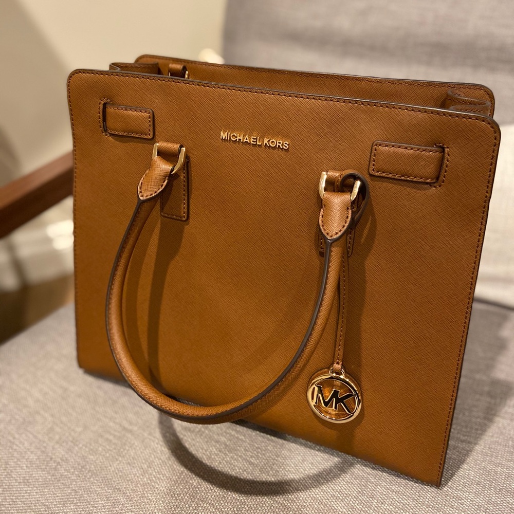 Michael Kors Dillon large Saffiano leather satchel